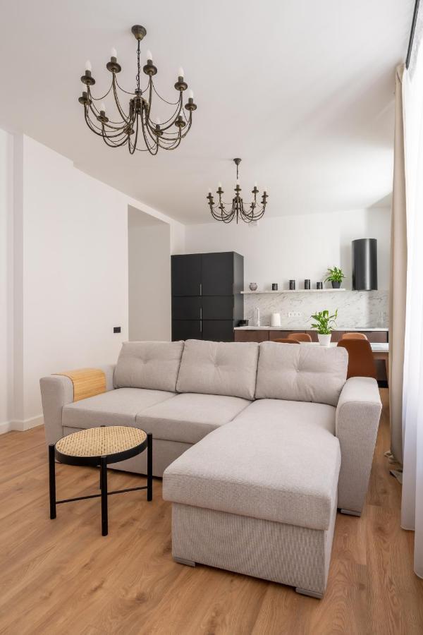 Spacious 1-Bedroom Apartment In The Heart Of Old Town Riga Exterior foto
